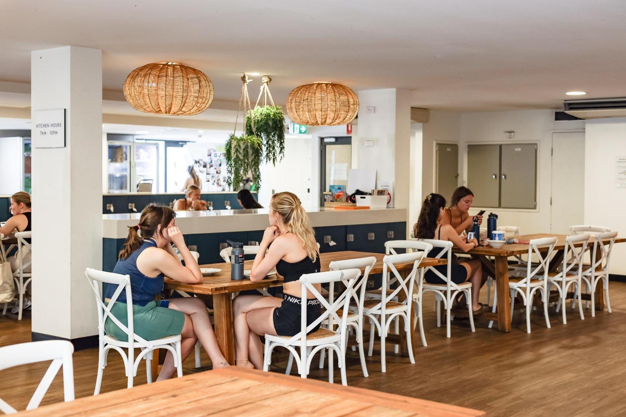 The Surf House Hostel Byron Bay Ngoại thất bức ảnh